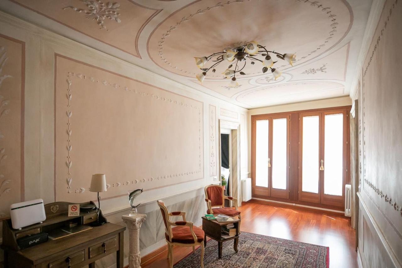 Hidden Gem In Venice Luaran gambar